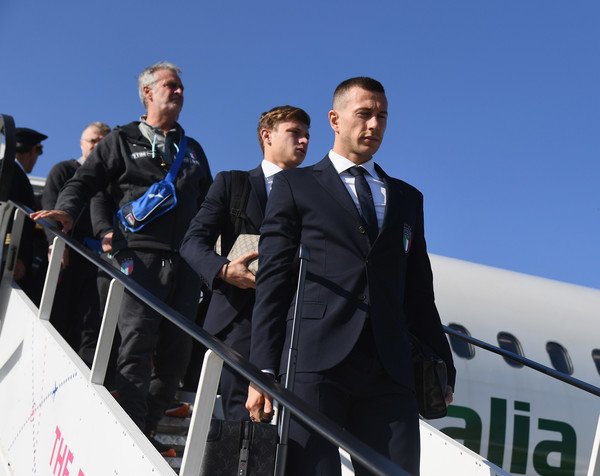 上海海港内部会议纪要流出——今晚队长鼓劲，法甲使命明确，更衣室氛围转暖的简单介绍-mk娱乐下载