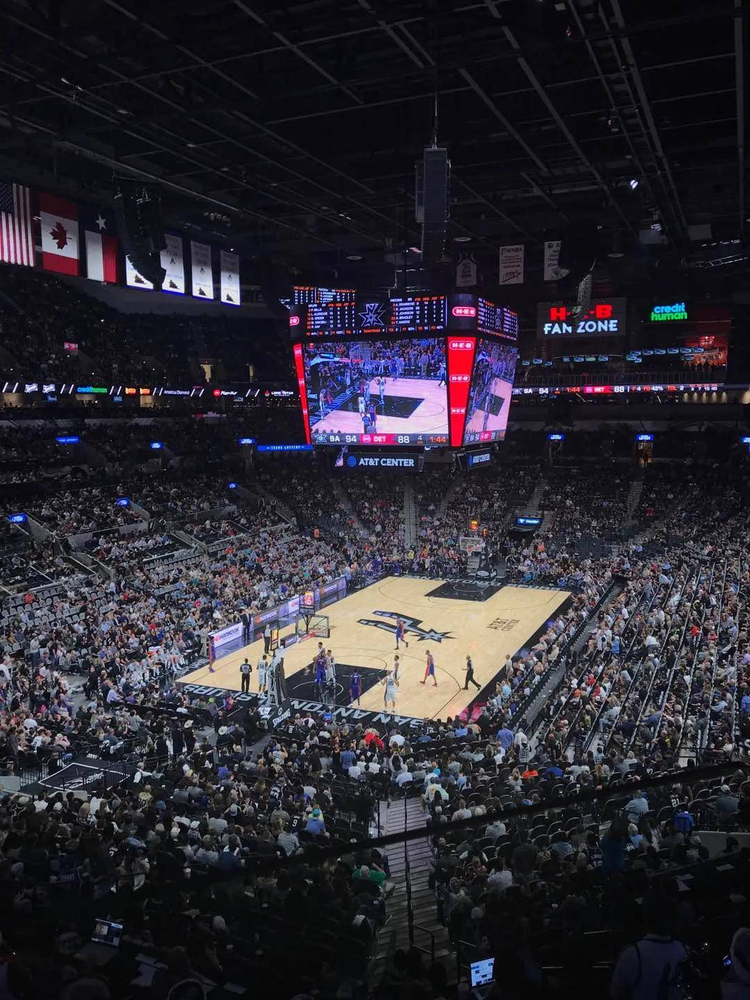 包含欧篮联倒计时，圣安东尼奥马刺赛后防线松动，细节引发关注，话题不断，纪律约束更严格的词条